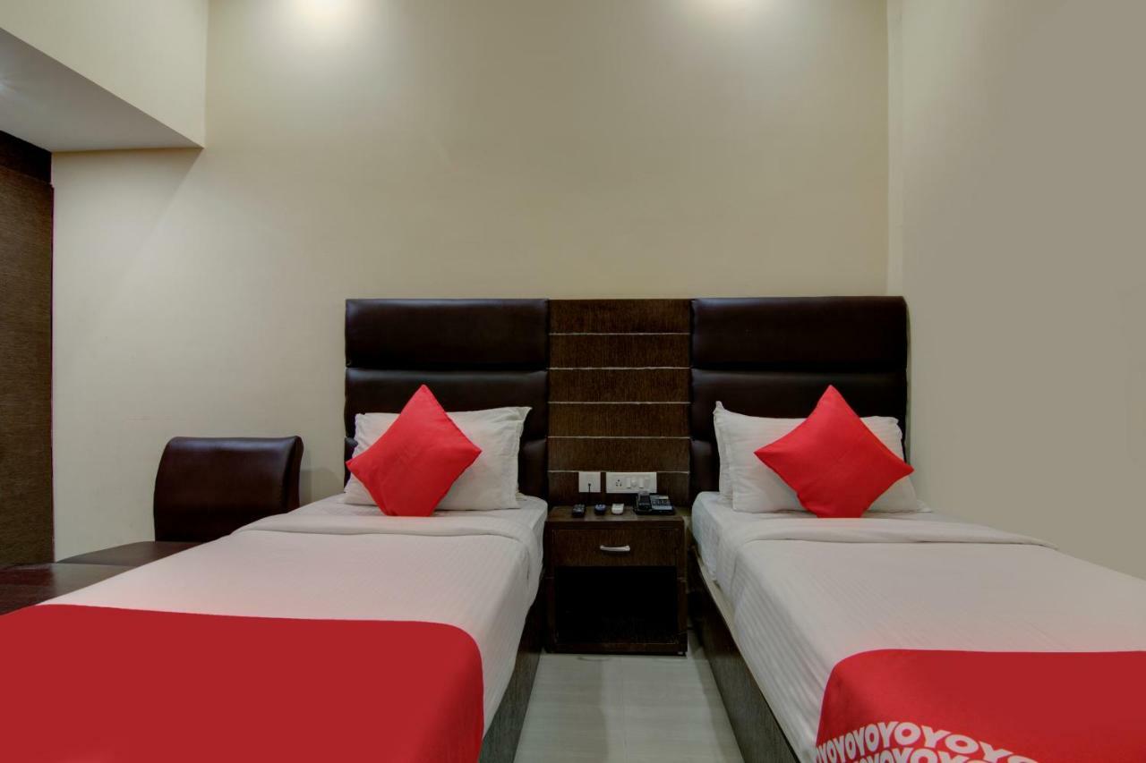 Hotel Sai International Ченай Екстериор снимка